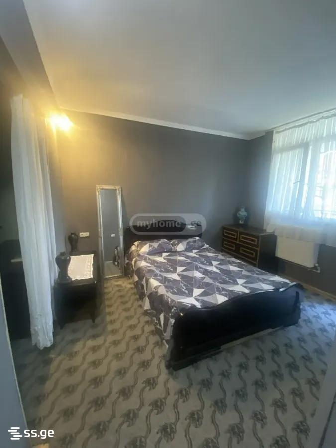 nucubidze st. 52 - 3 rooms