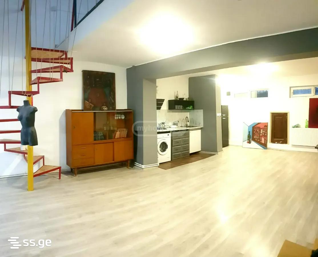 ioane petritsi st. 4 - 4 rooms