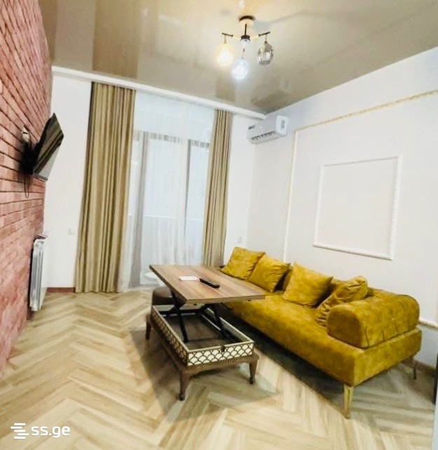 Lech and Maria Kaczynski street 25 - 2 rooms