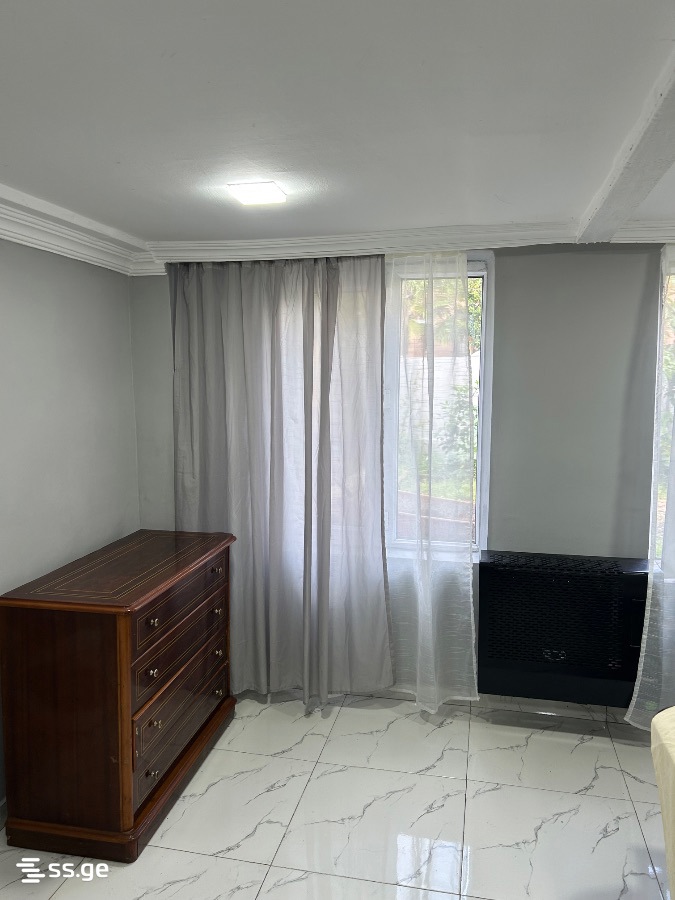 9 - 2 rooms