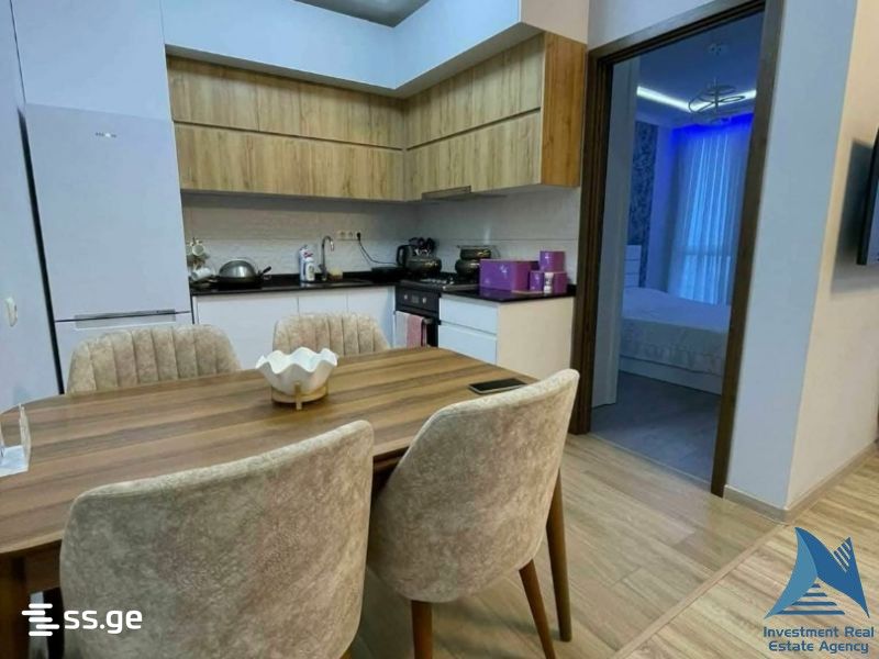 Takaishvili Street 57 - 3 rooms