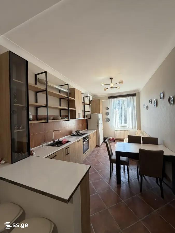 berbuki st. 7 - 4 rooms