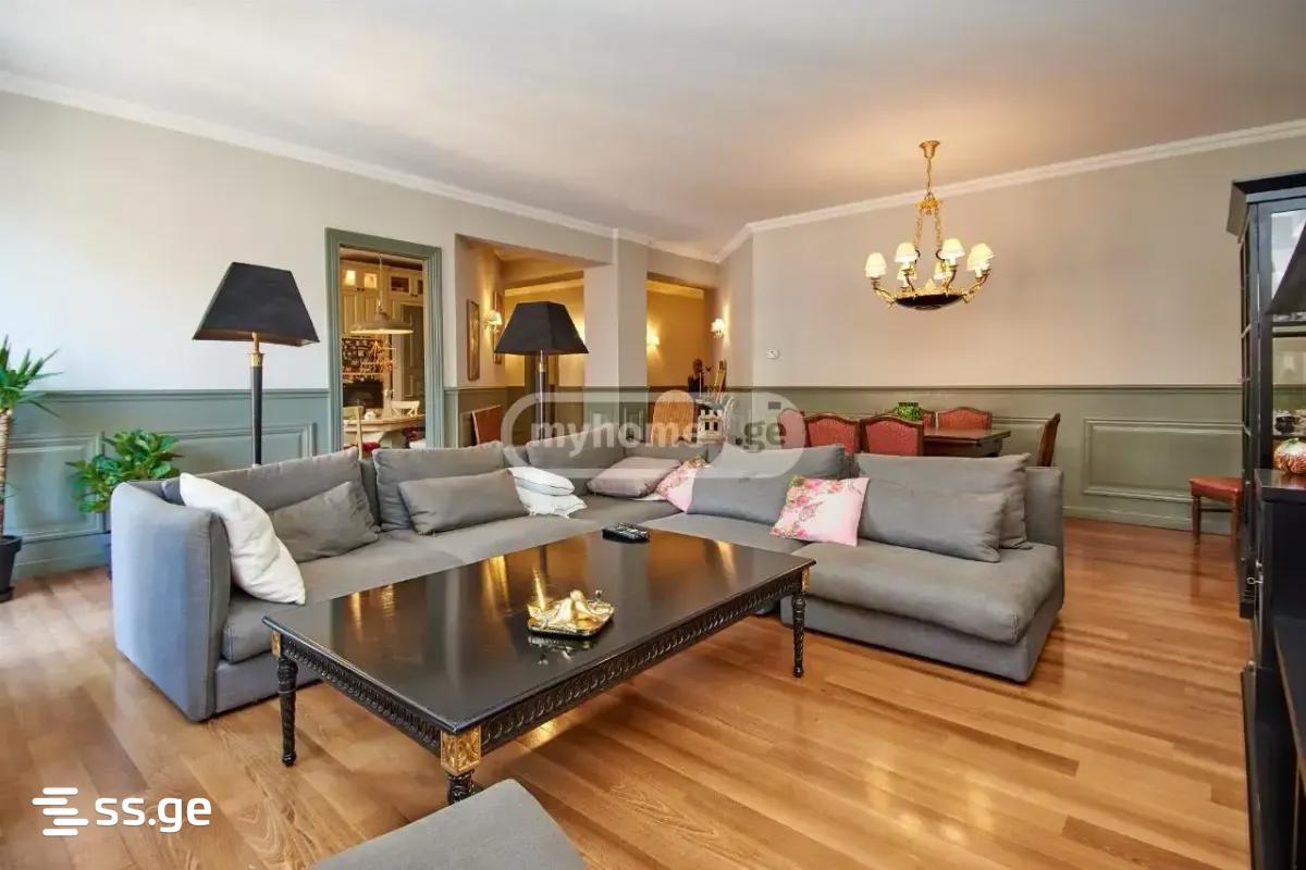 Shota Rustaveli st. 1 - 5 rooms