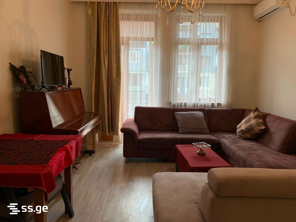8 - 2 rooms