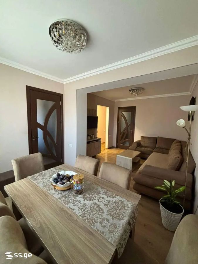 gagra st. 2 - 3 rooms