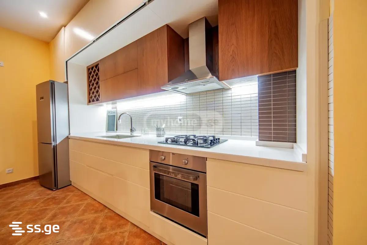 Khvedelidze st. 1 - 4 rooms
