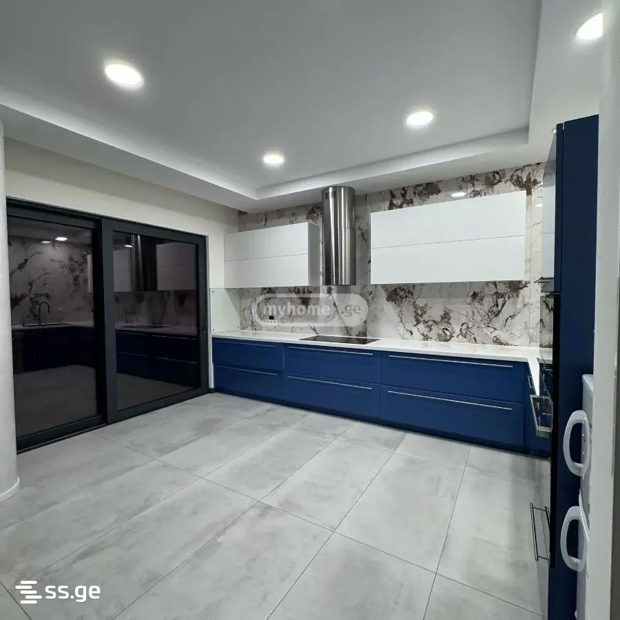 Gogoberidze st. 1 - 4 rooms