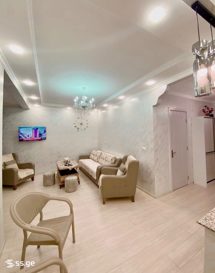 Takaishvili Street 44/50 - 2 rooms
