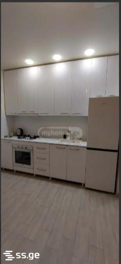 8 - 3 rooms