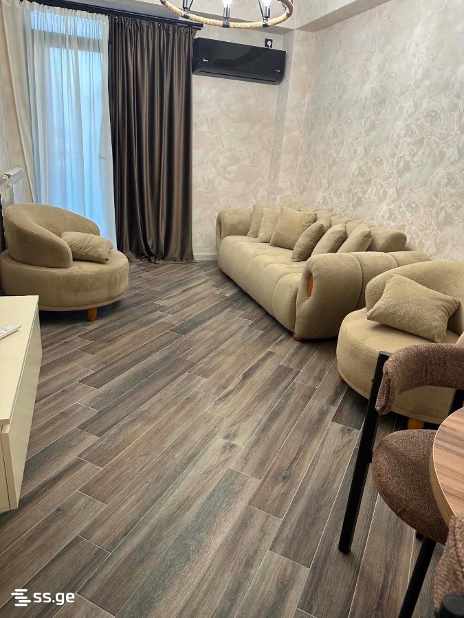 t. eristavi st. (Sanzona) - 3 rooms