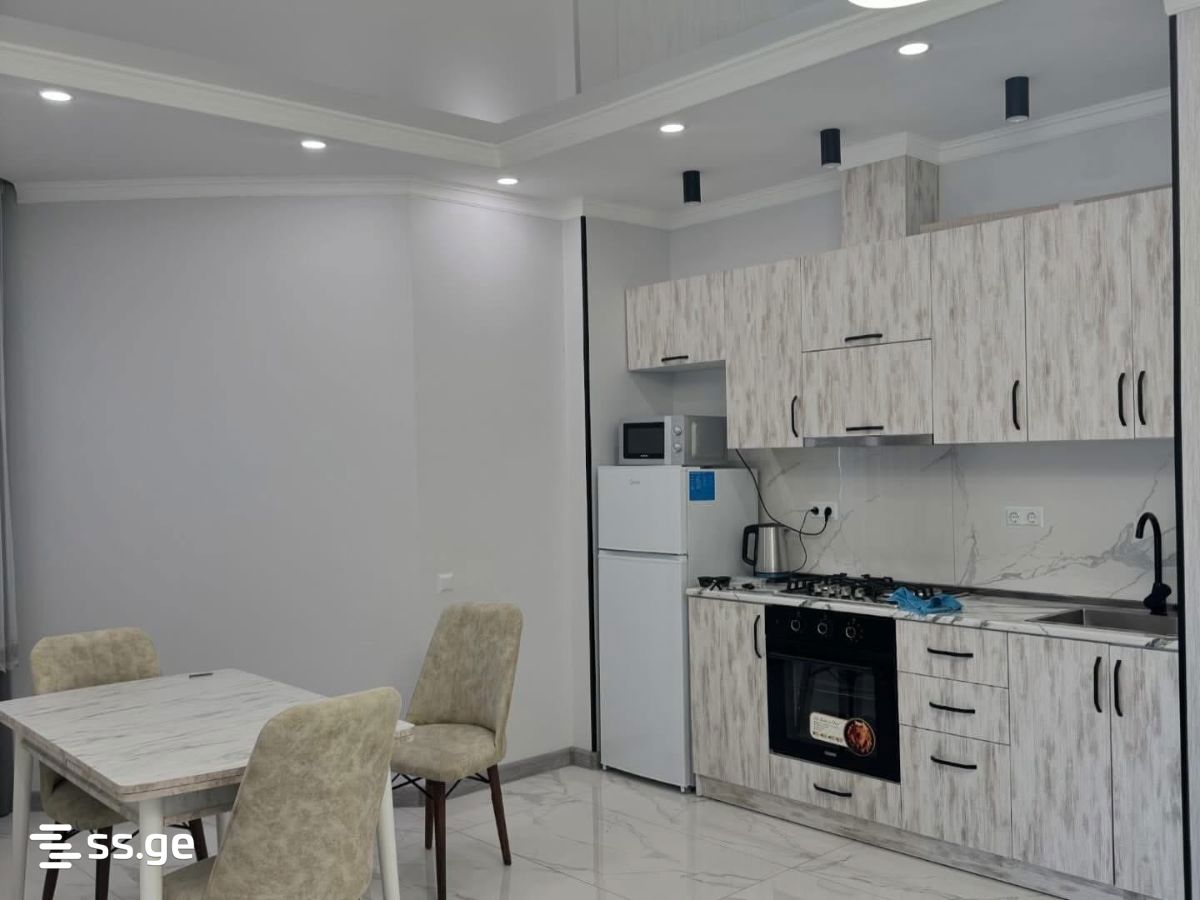 5 - 3 rooms