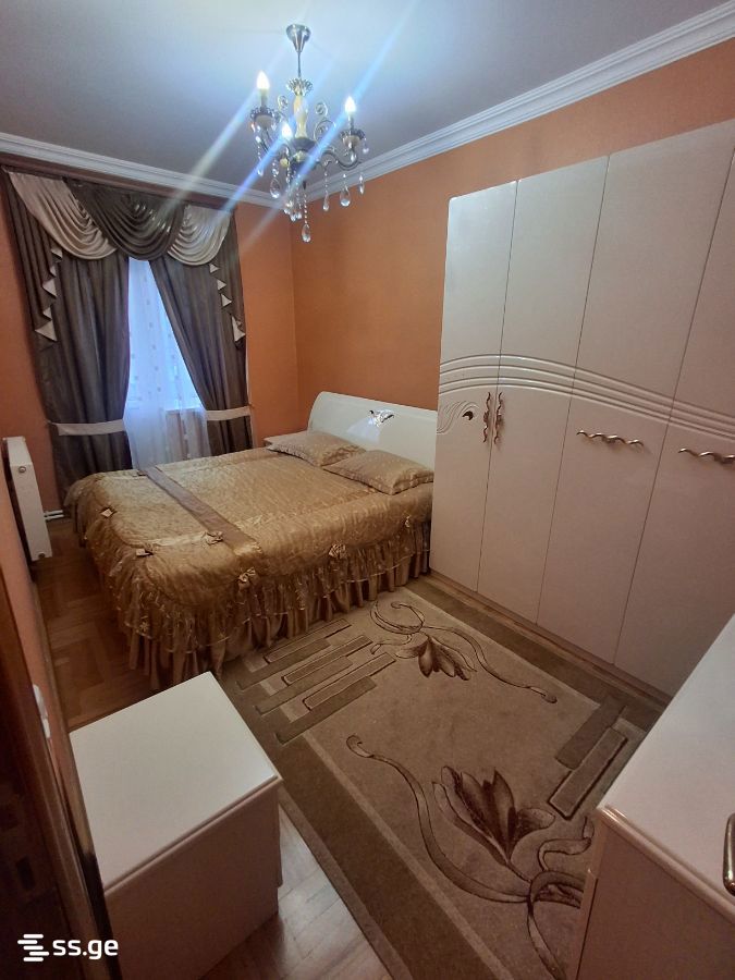III Microdistrict - Varketili  319 - 6 rooms