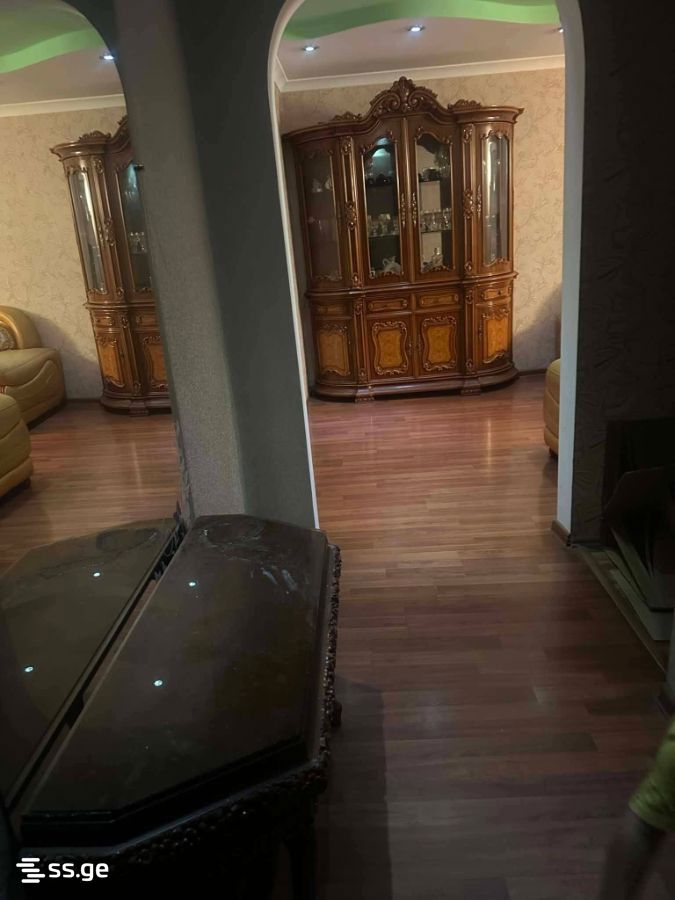 44 - 3 rooms