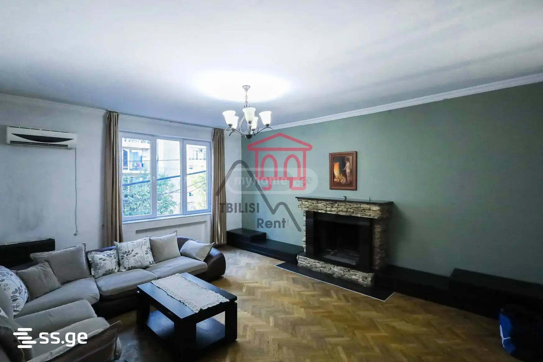 navtlugi st. 6 - 4 rooms