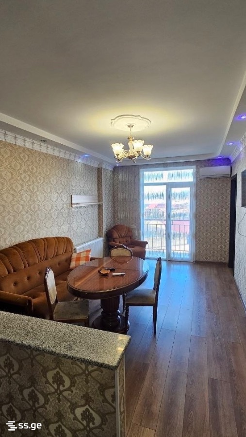 24 - 3 rooms