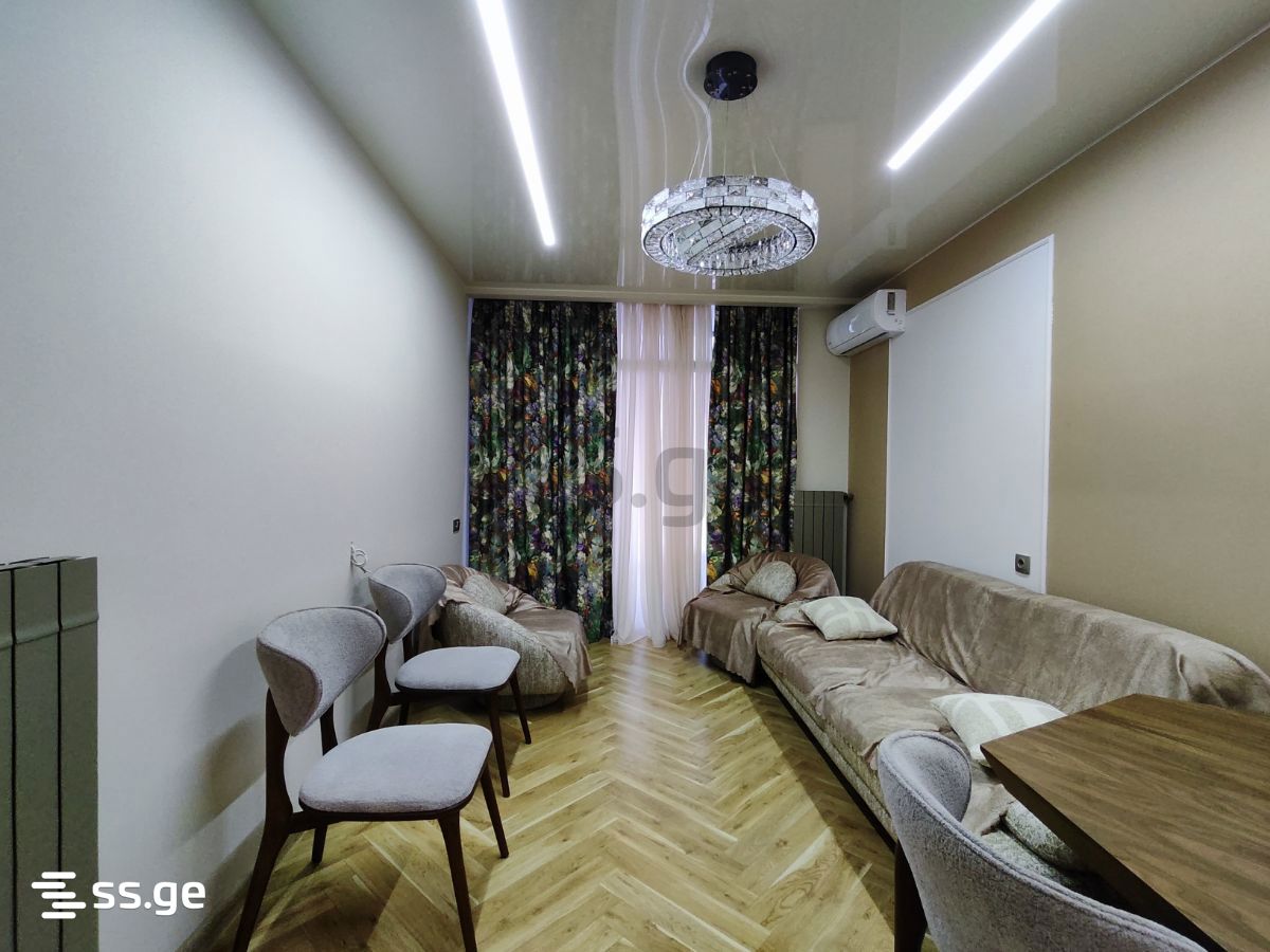 Kobaladze st. 18 - 3 rooms
