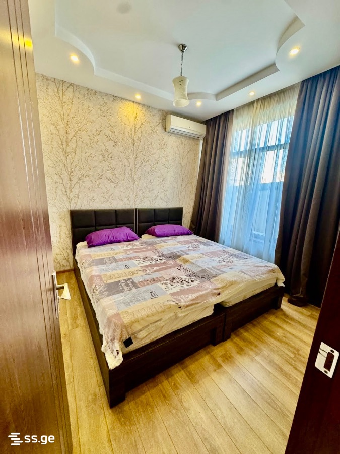Mirian Mephe st. 104ა - 3 rooms