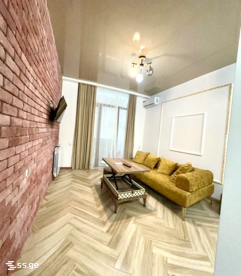 Lech and Maria Kaczynski street 25 - 2 rooms