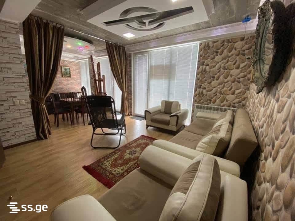 Sh. Rustaveli Ave. 10 - 4 rooms