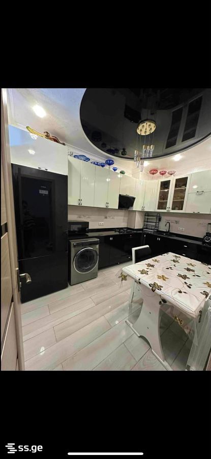 8 - 3 rooms