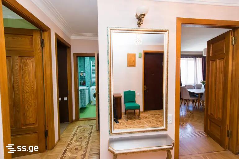 Panaskerteli-Tsitsishvili st. - 5 rooms