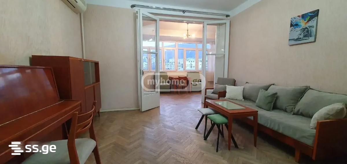 Z. Gamsakhurdia st. - 3 rooms