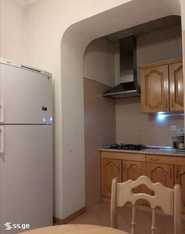 kavsadze st. 10 - 3 rooms