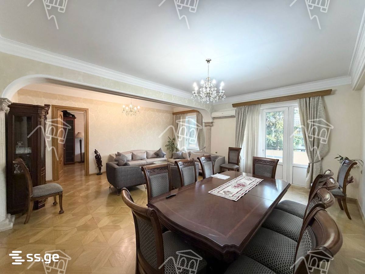 kandelaki st. 63 - 4 rooms