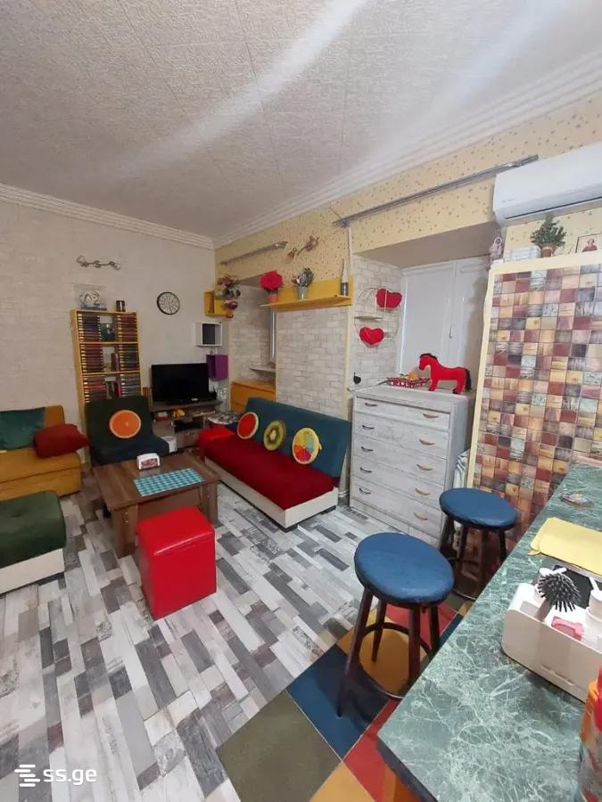 N.Chkheidze st. - 1 rooms