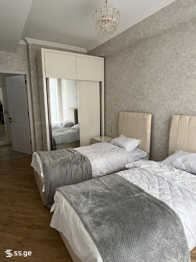 10 - 2 rooms
