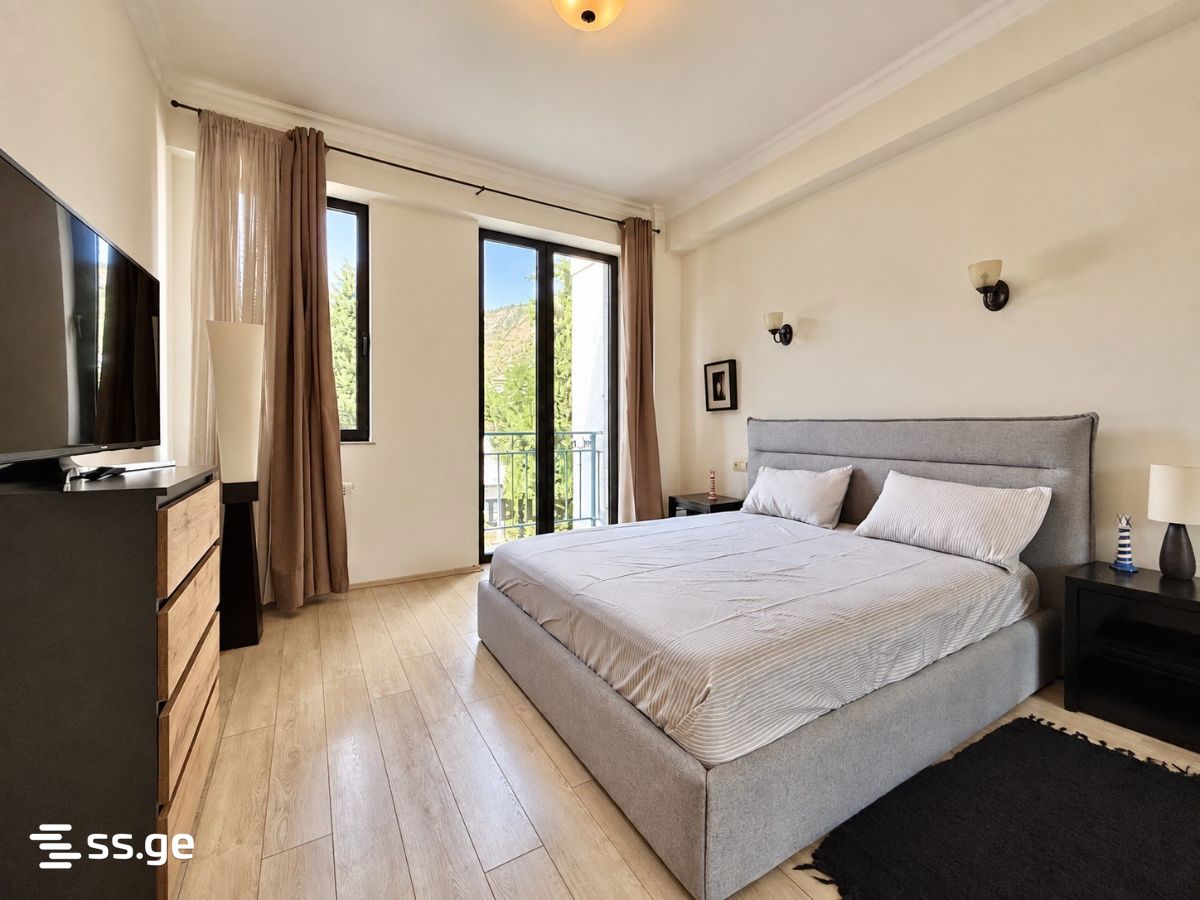 nishnianidze st. 1 - 2 rooms