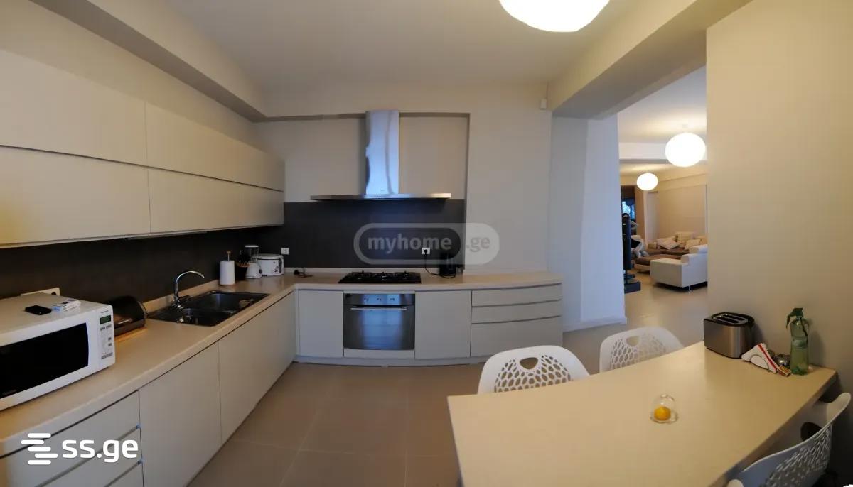 gergeti st. 3 - 4 rooms