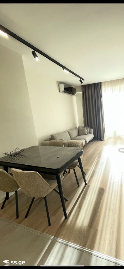 parnavaz mepe avenue 26 - 3 rooms