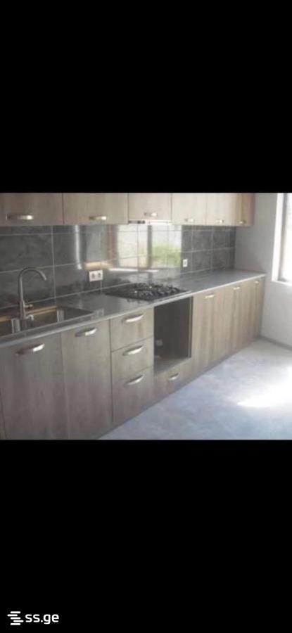 gujareTi st. - 1 rooms