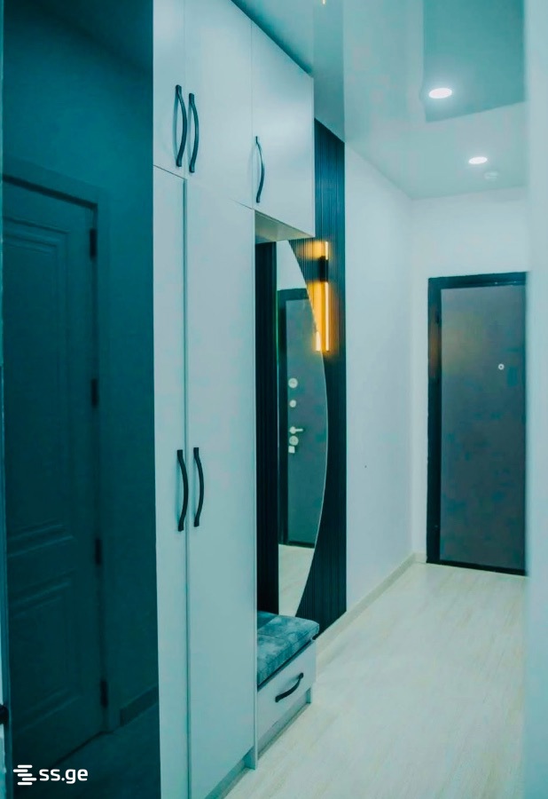 R. Nizharadze st. 5 - 3 rooms