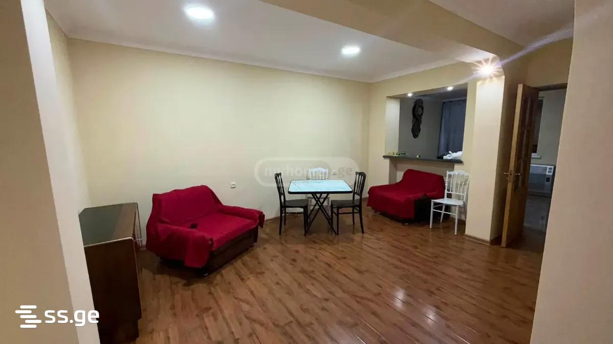 80 - 3 rooms