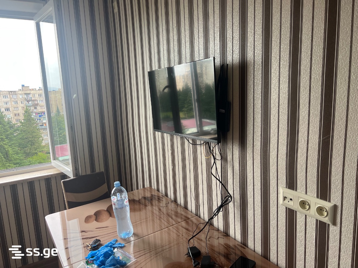 74 - 1 rooms