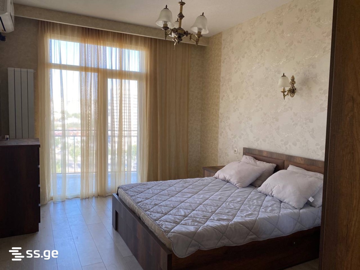 A. Bakradze st. 16 - 3 rooms
