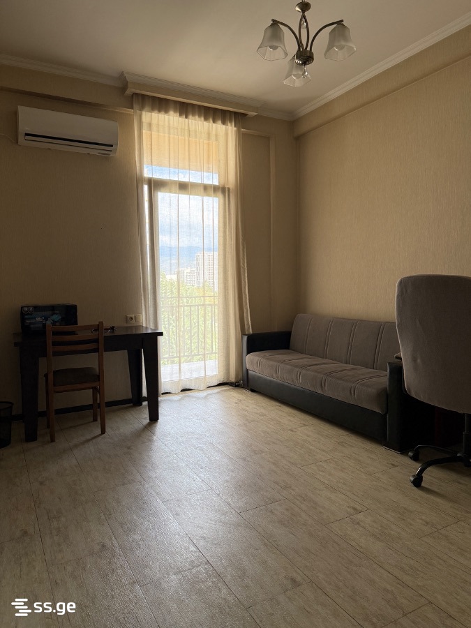 chiaureli st. 9 - 2 rooms