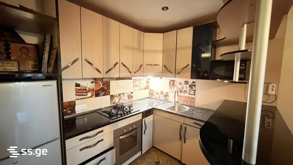 E. Botsvadze st. - 3 rooms
