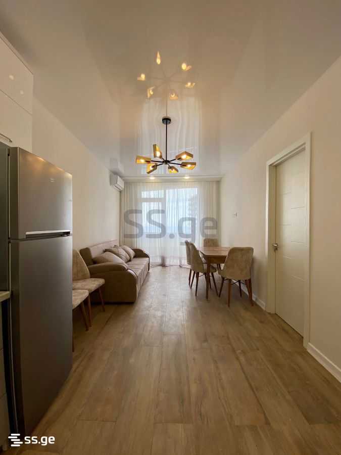 R. Nizharadze st. 9 - 3 rooms