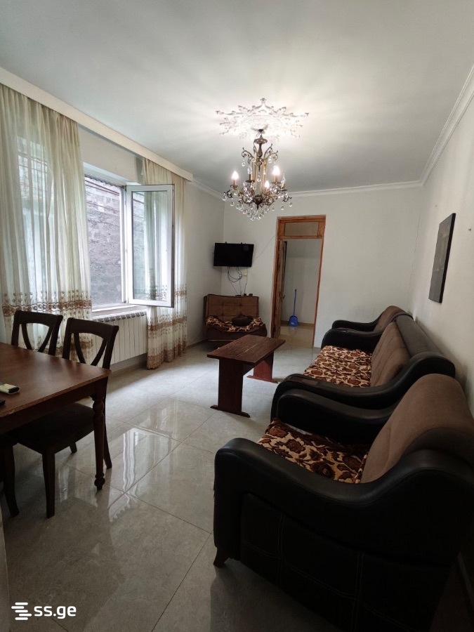 142 - 3 rooms