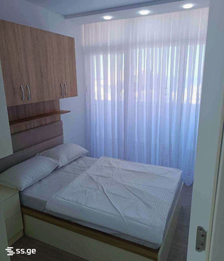 Khimshiashvili st. 2 - 3 rooms
