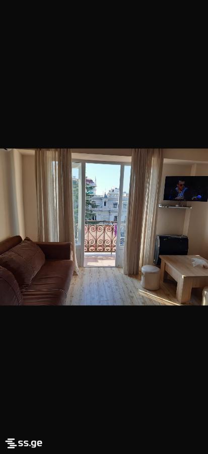 Chavchavadze st. 3 - 2 rooms