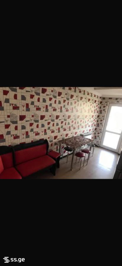 3 - 4 rooms