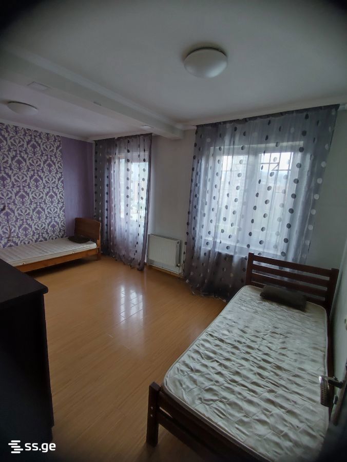Beri Gabriel Salosi Ave. კორპუსი9 - 4 rooms