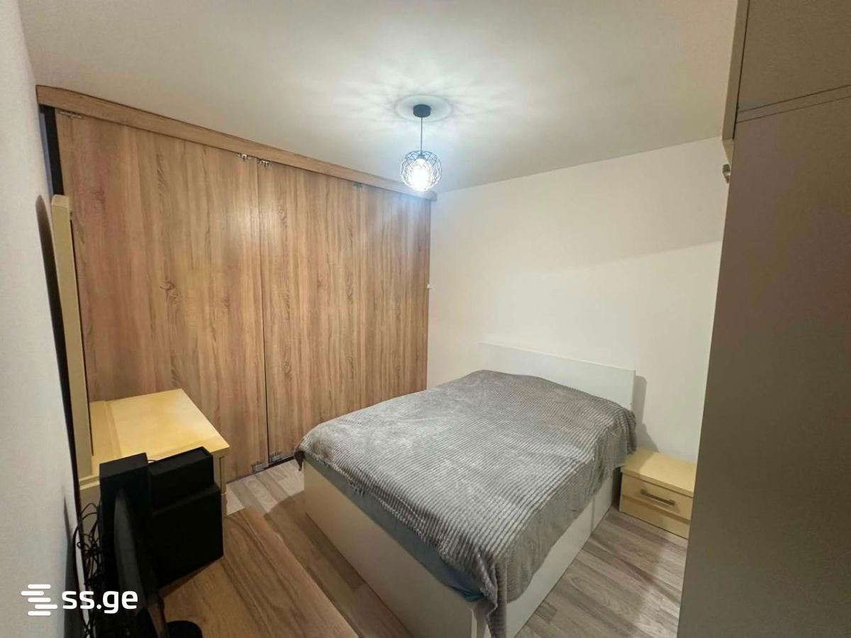 3 - 2 rooms