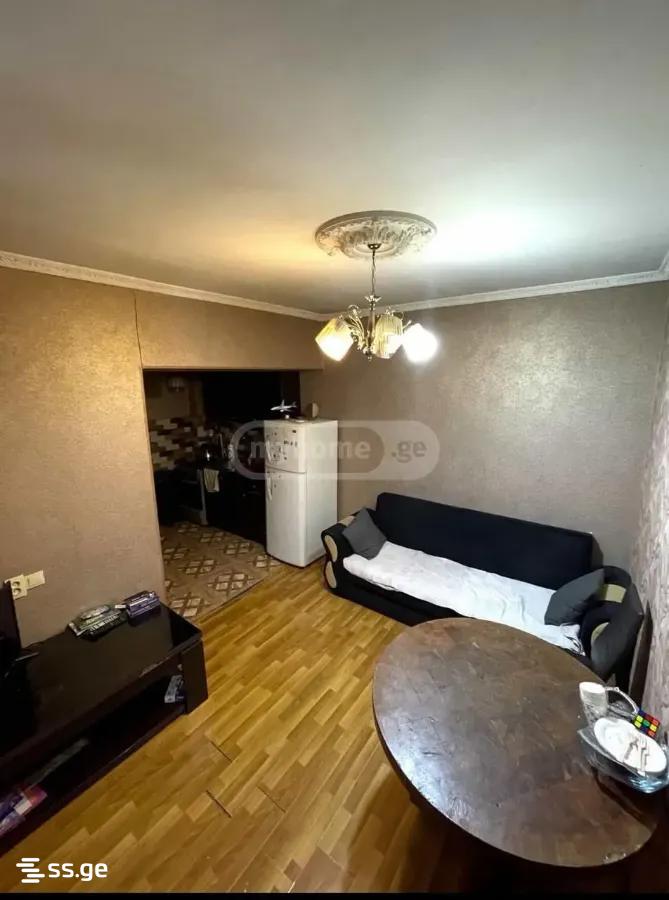 ioane petritsi st. 1 - 3 rooms