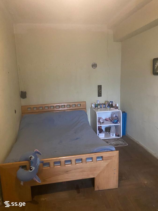 panaskerteli st. 12 - 1 rooms