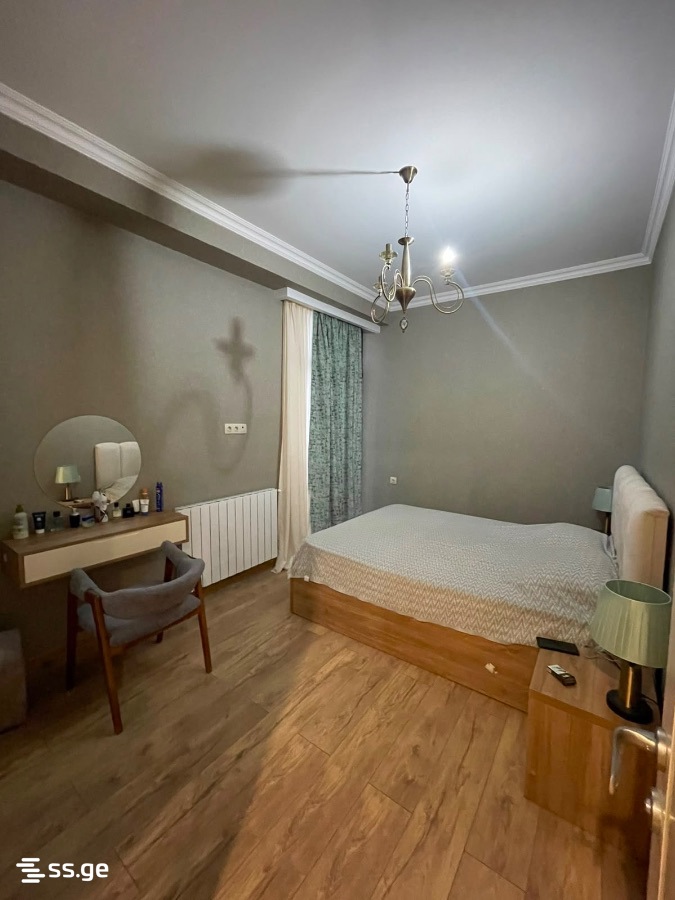 Shengelia st. 6 - 4 rooms